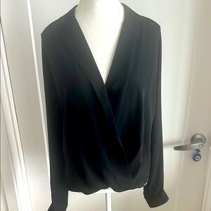 Vince Black Women's blouse size 8 silk NWOT